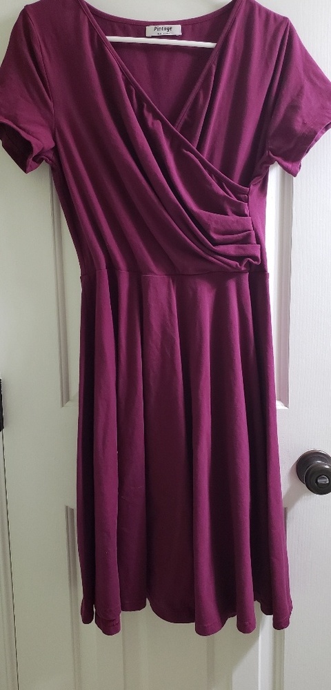 Pintage V neck dress size large